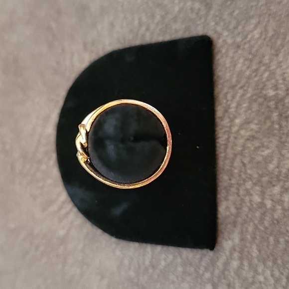 3/$30 VTG Goldtone Knot Ring Size 6 - Picture 4 of 5